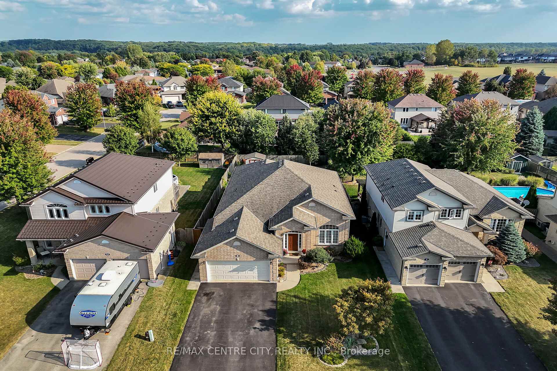 Photo 48 of 9 Willard Crescent, Middlesex Centre, Kilworth — HOMEH