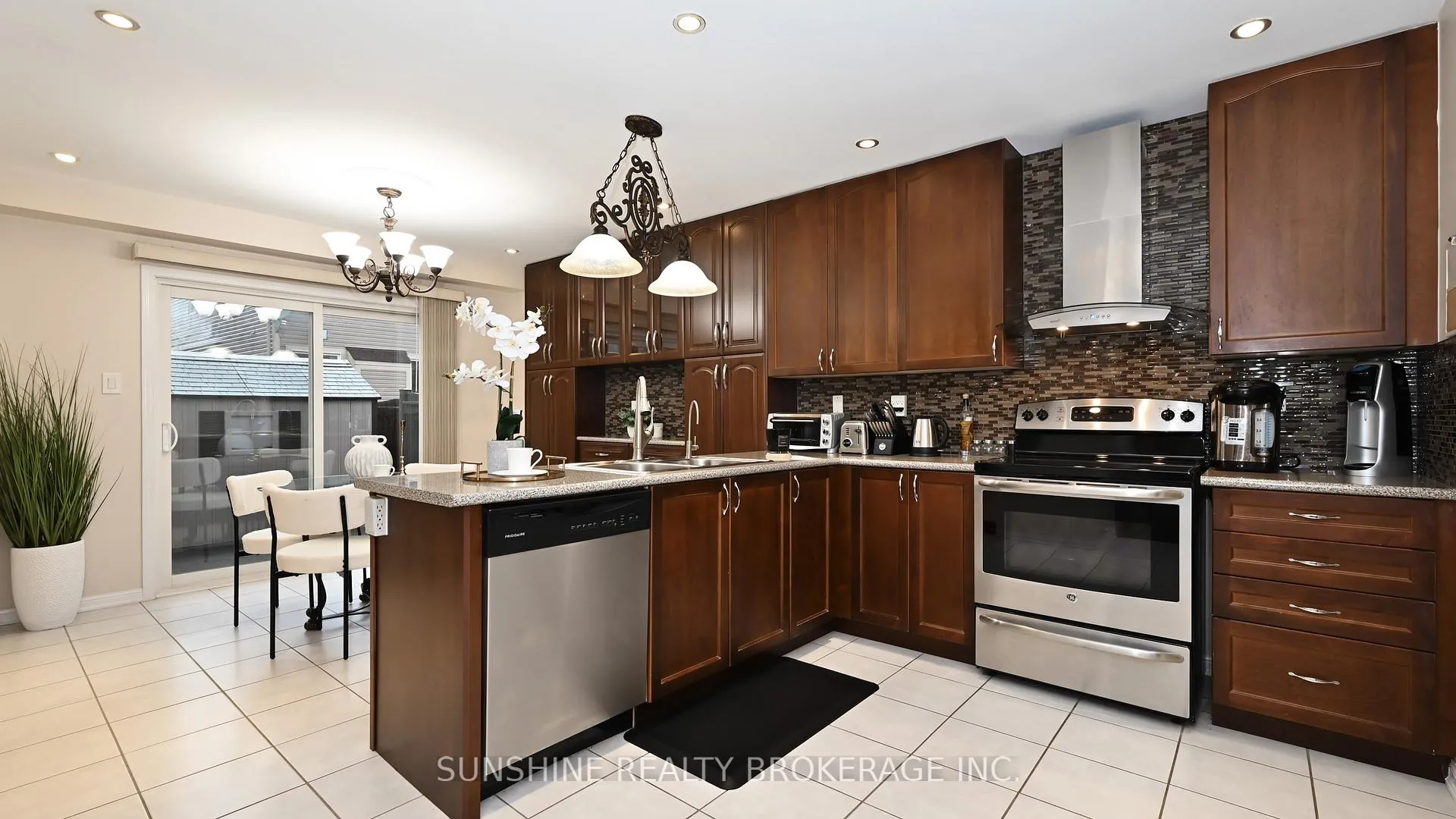 Photo 15 of 211 Monaghan Crescent, Milton, Willmott — HOMEH