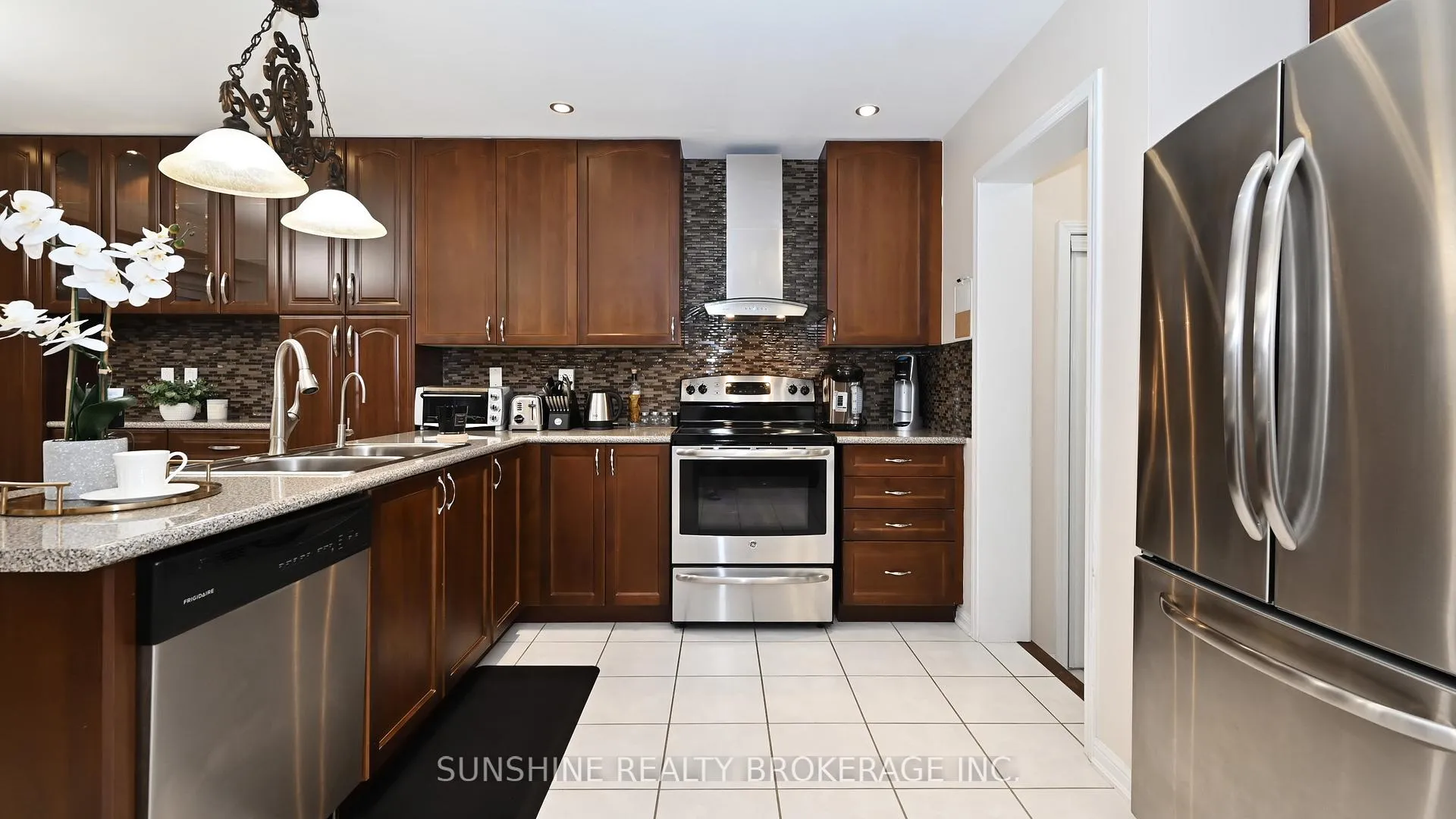 Photo 17 of 211 Monaghan Crescent, Milton, Willmott — HOMEH