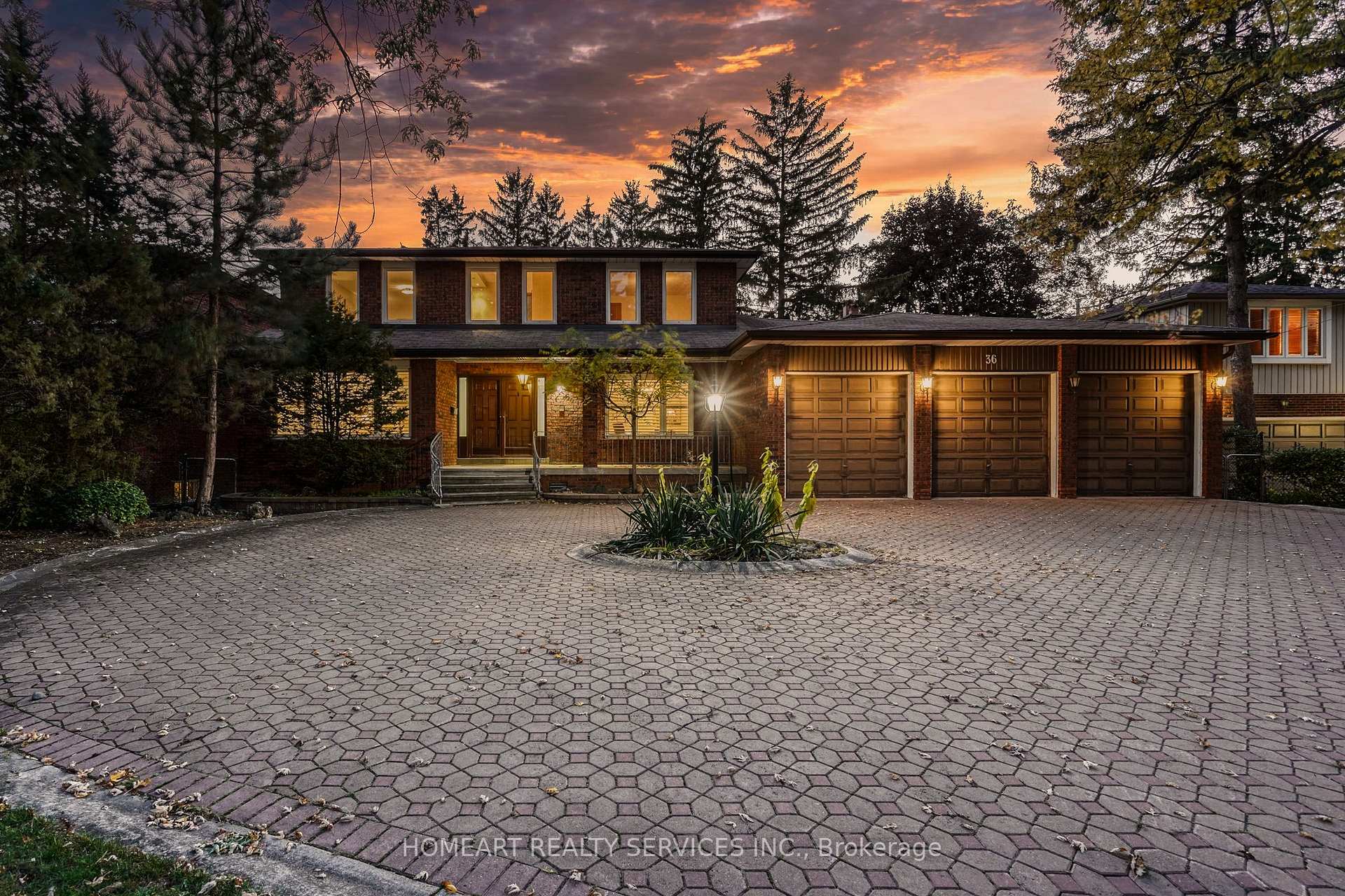Photo 1 of 36 Johnson Street, Markham, Thornhill — HOMEH