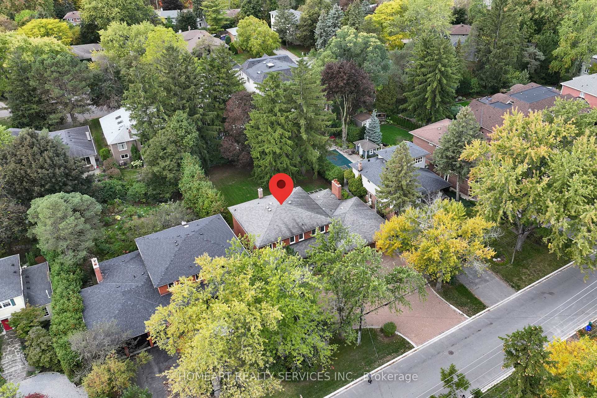 Photo 4 of 36 Johnson Street, Markham, Thornhill — HOMEH