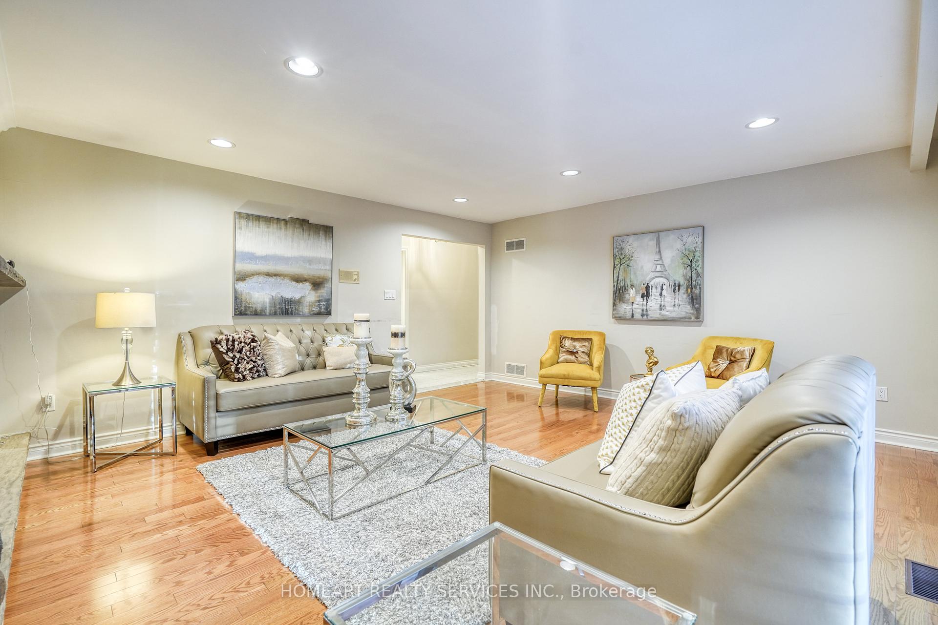 Photo 14 of 36 Johnson Street, Markham, Thornhill — HOMEH