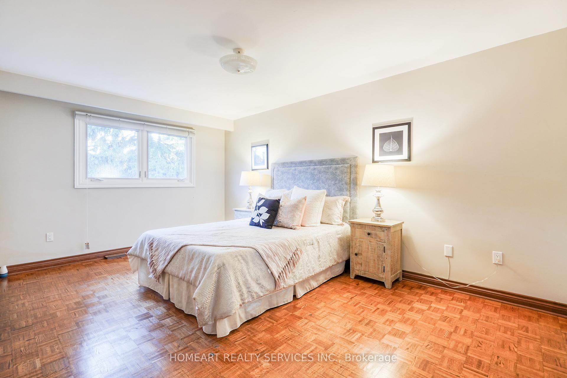 Photo 24 of 36 Johnson Street, Markham, Thornhill — HOMEH