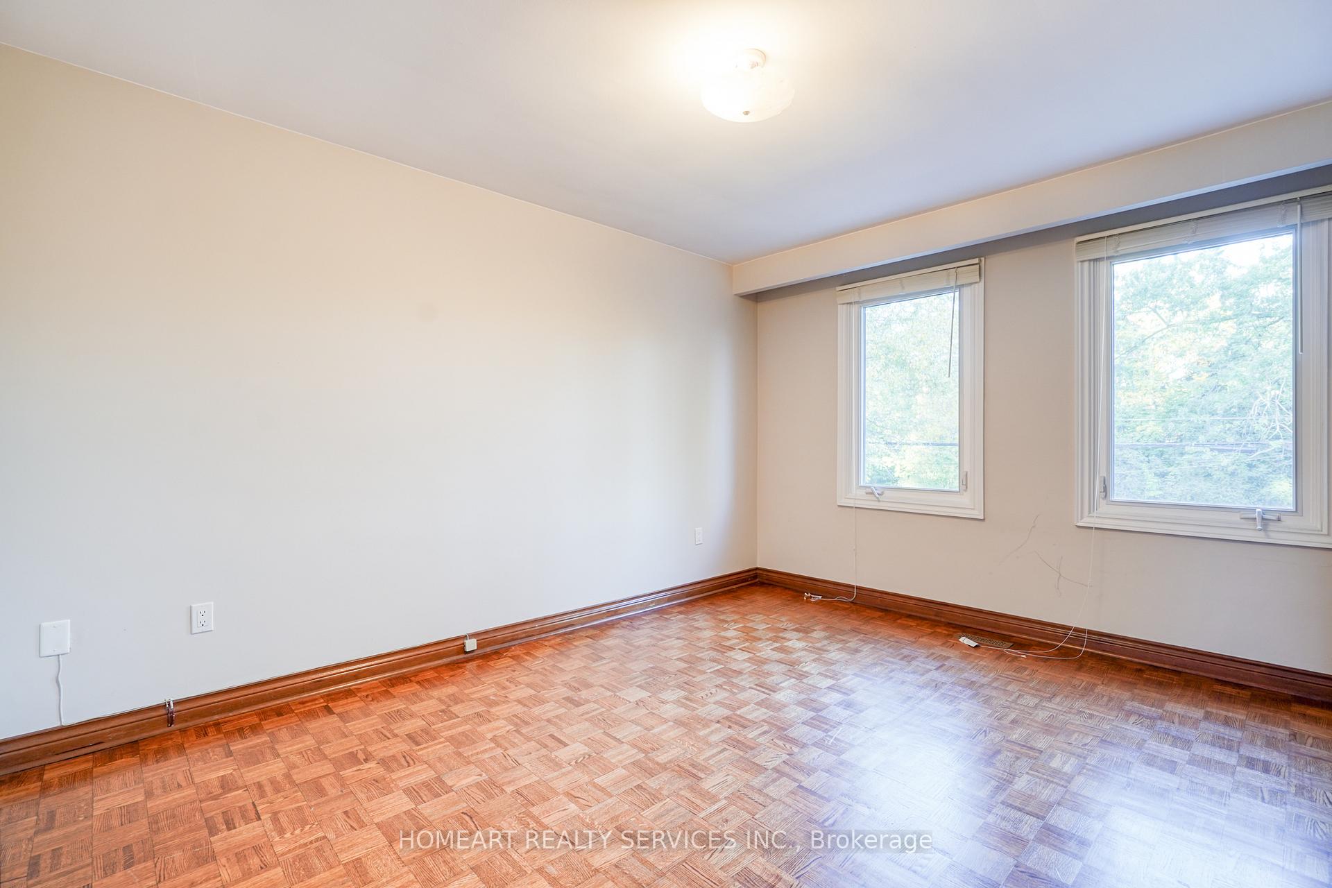 Photo 25 of 36 Johnson Street, Markham, Thornhill — HOMEH