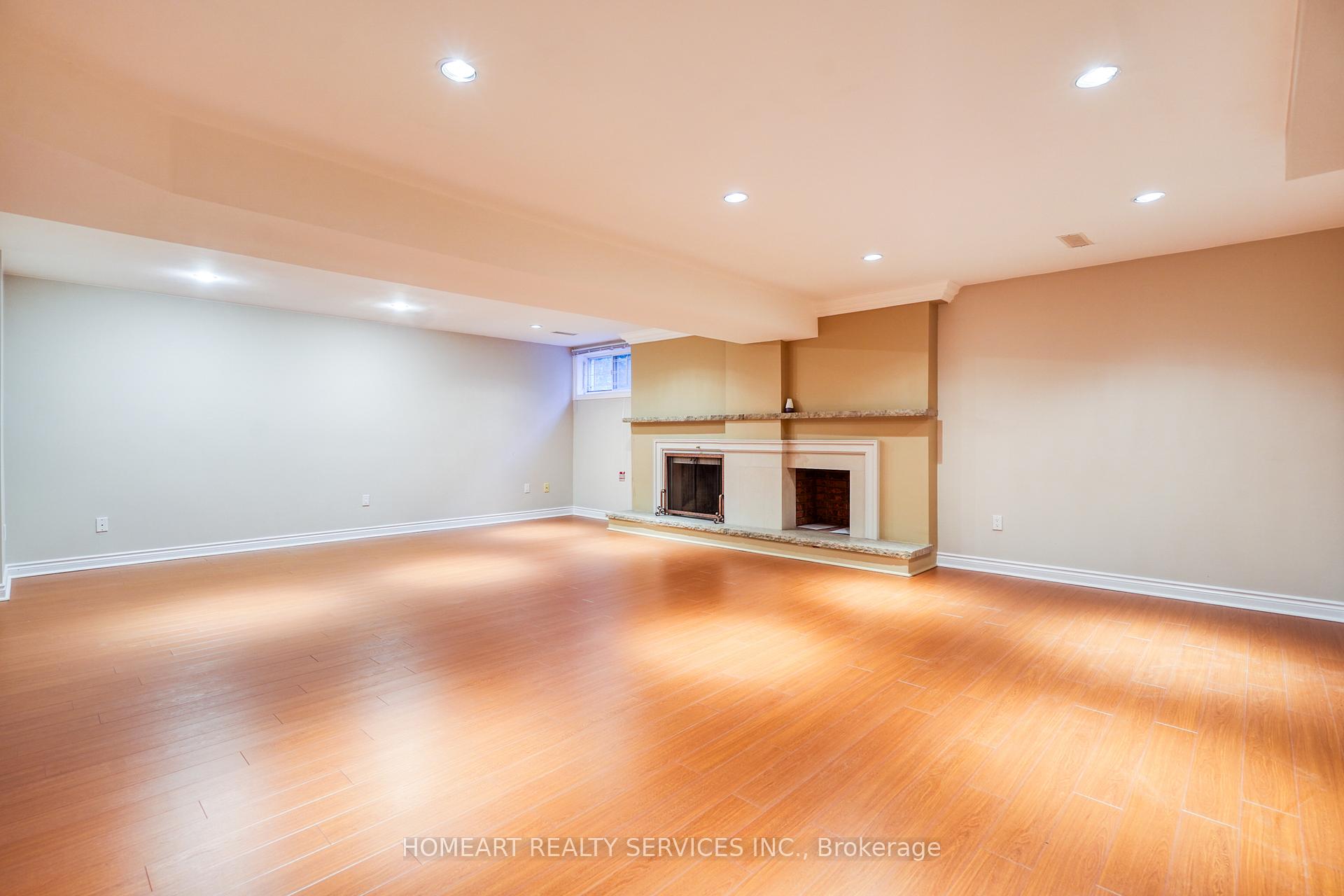 Photo 28 of 36 Johnson Street, Markham, Thornhill — HOMEH