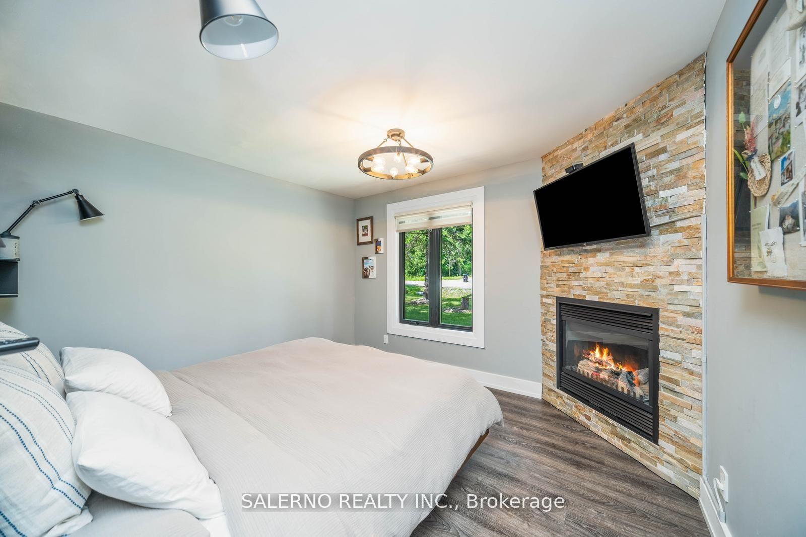 Photo 17 of 2171 Gilford Road, Innisfil, Rural Innisfil — HOMEH