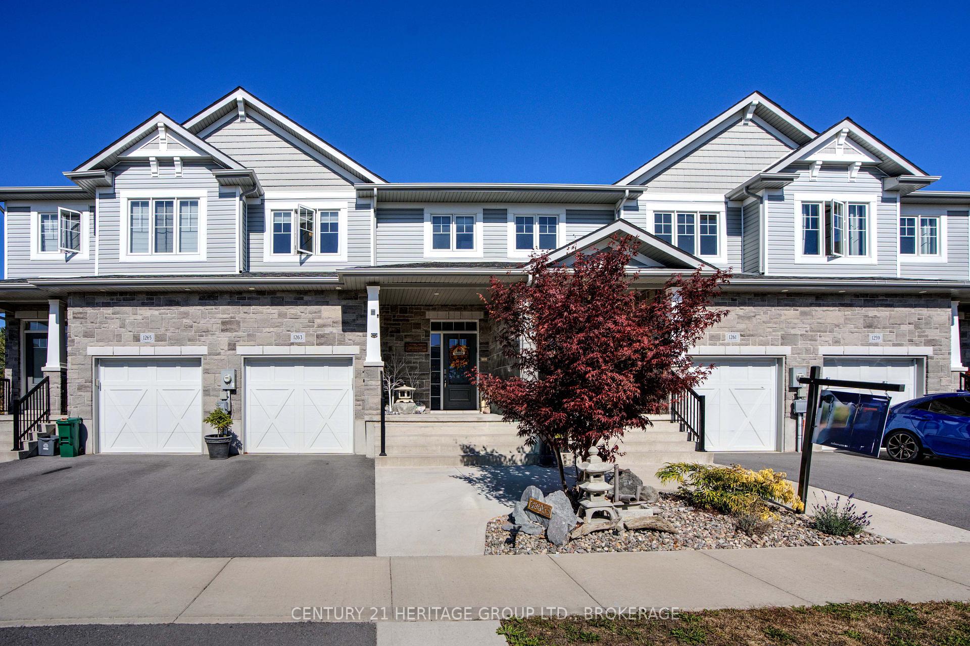 Front of 1263 Max Crescent