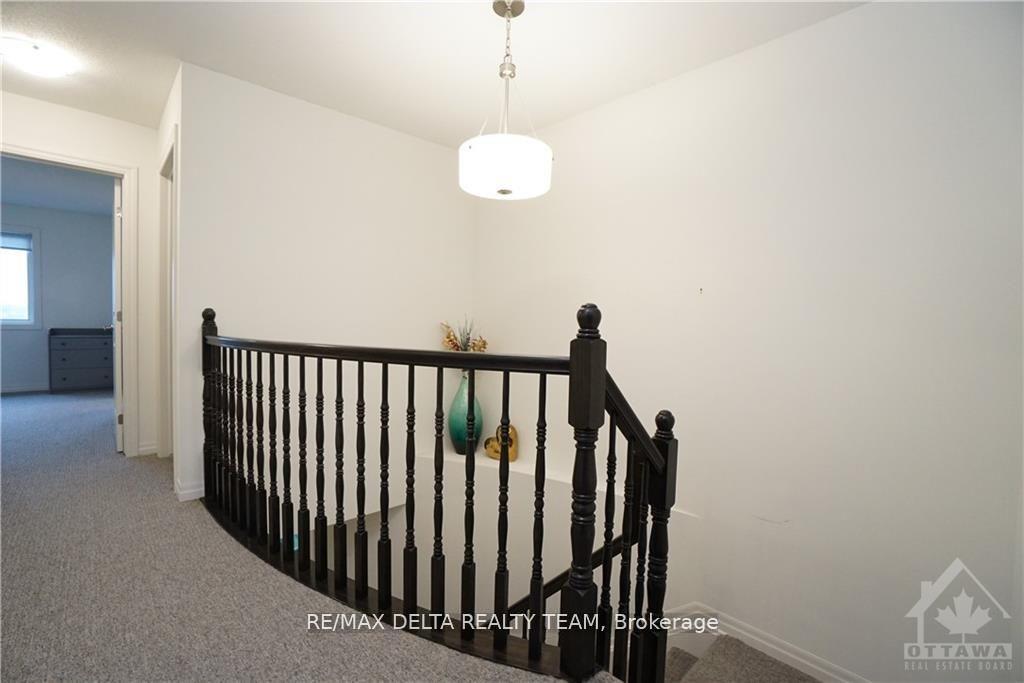 Photo 17 of 555 Rioja Street, Ottawa, Kanata - Emerald Meadows/Trailwest — HOMEH