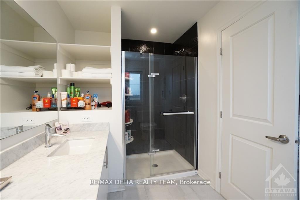 Photo 20 of 555 Rioja Street, Ottawa, Kanata - Emerald Meadows/Trailwest — HOMEH