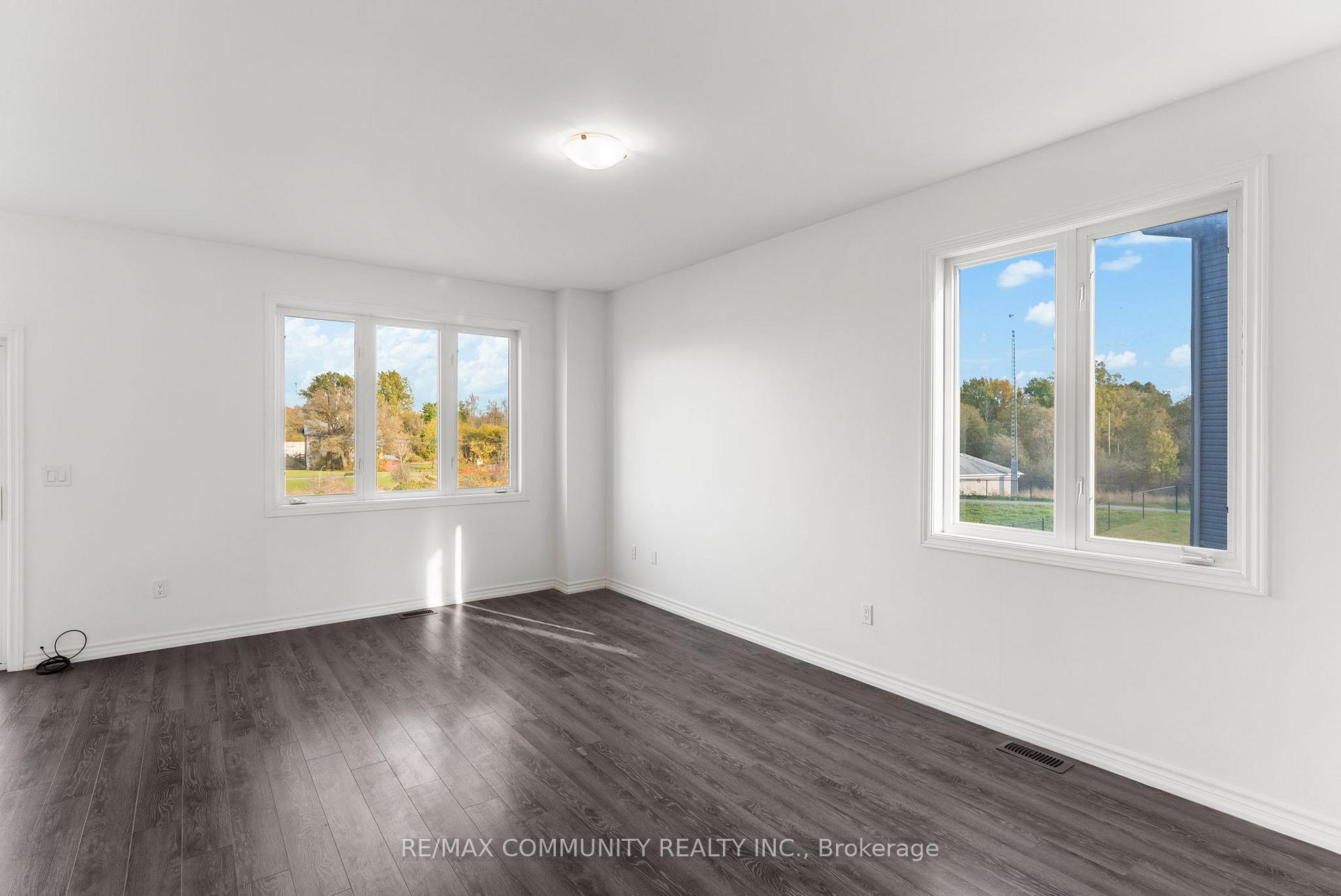 Photo 10 of 106 Brennan Crescent, Loyalist, Odessa — HOMEH