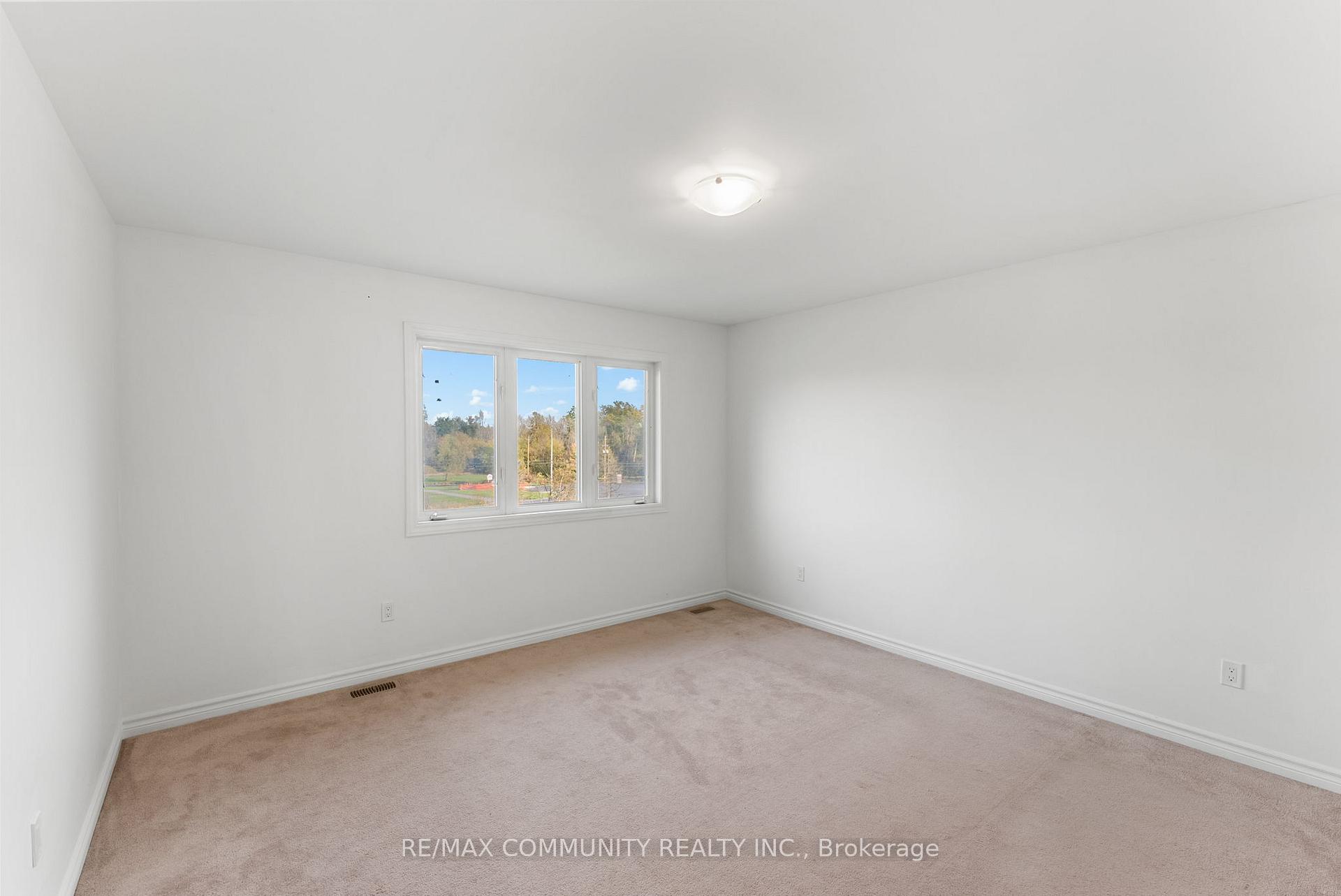 Photo 18 of 106 Brennan Crescent, Loyalist, Odessa — HOMEH