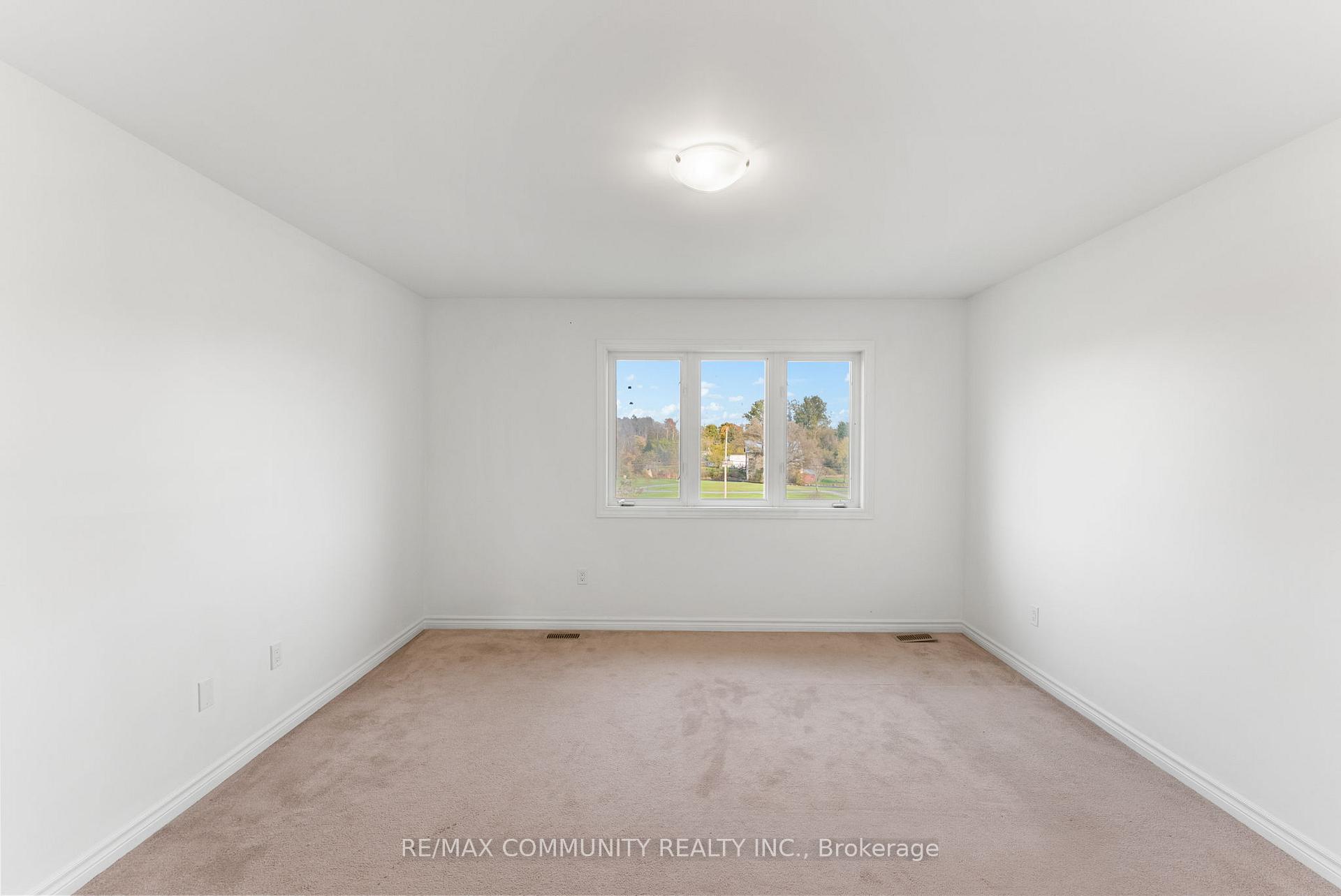 Photo 20 of 106 Brennan Crescent, Loyalist, Odessa — HOMEH