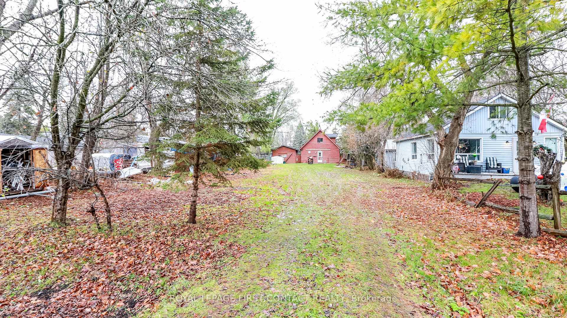 Photo 35 of 947 Gilmore Avenue, Innisfil, Lefroy — HOMEH