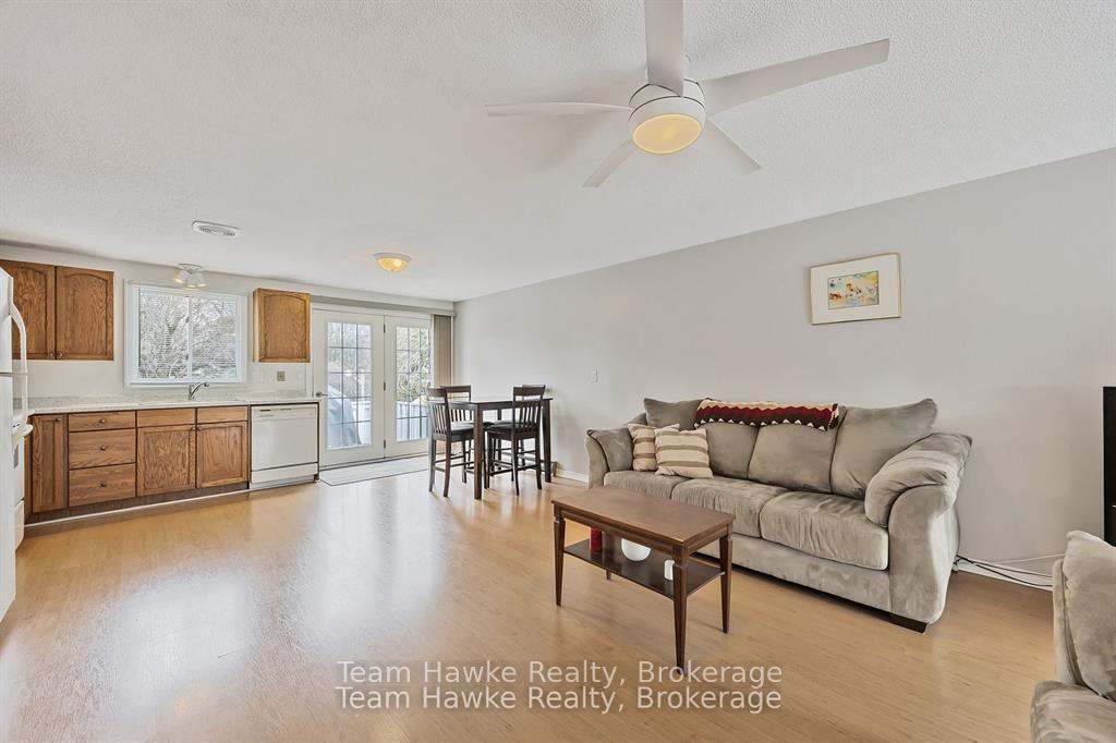 Photo 11 of 707 Algonquin Drive, Midland — HOMEH