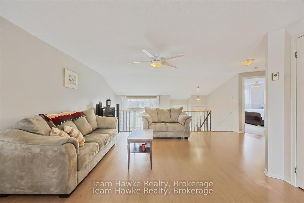 Photo 14 of 707 Algonquin Drive, Midland — HOMEH