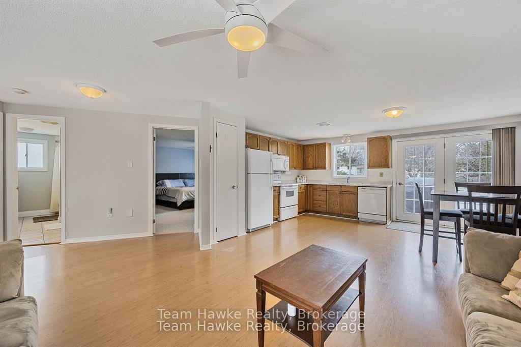 Photo 16 of 707 Algonquin Drive, Midland — HOMEH