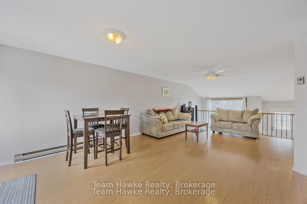 Photo 18 of 707 Algonquin Drive, Midland — HOMEH