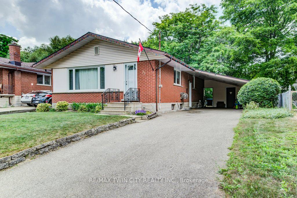 Photo 2 of 21 Ruskview Road, Kitchener — HOMEH