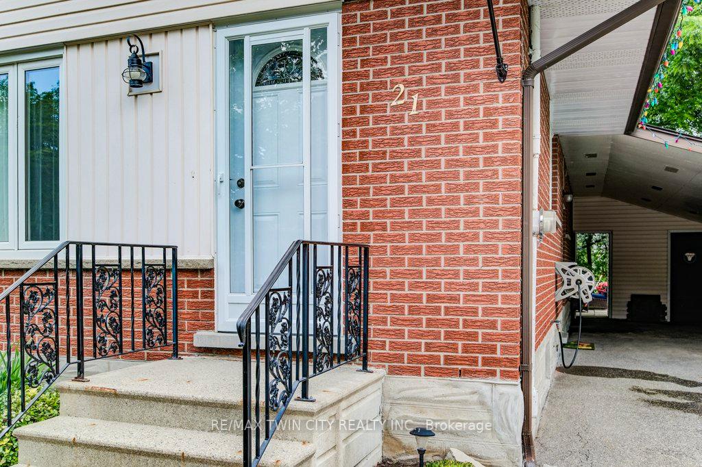 Photo 5 of 21 Ruskview Road, Kitchener — HOMEH