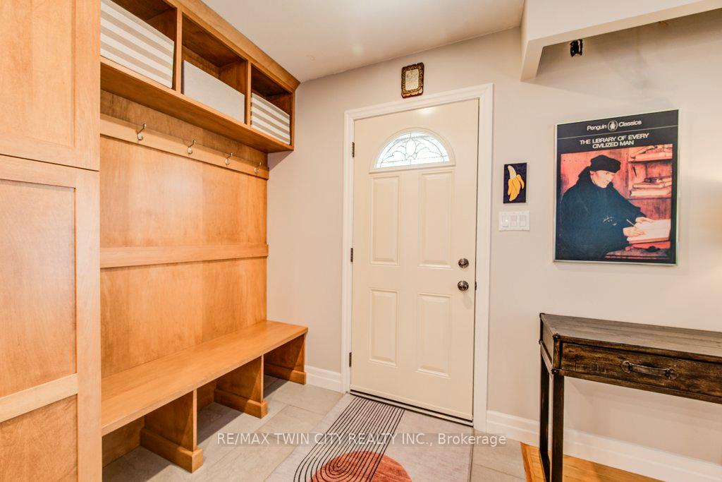 Photo 6 of 21 Ruskview Road, Kitchener — HOMEH