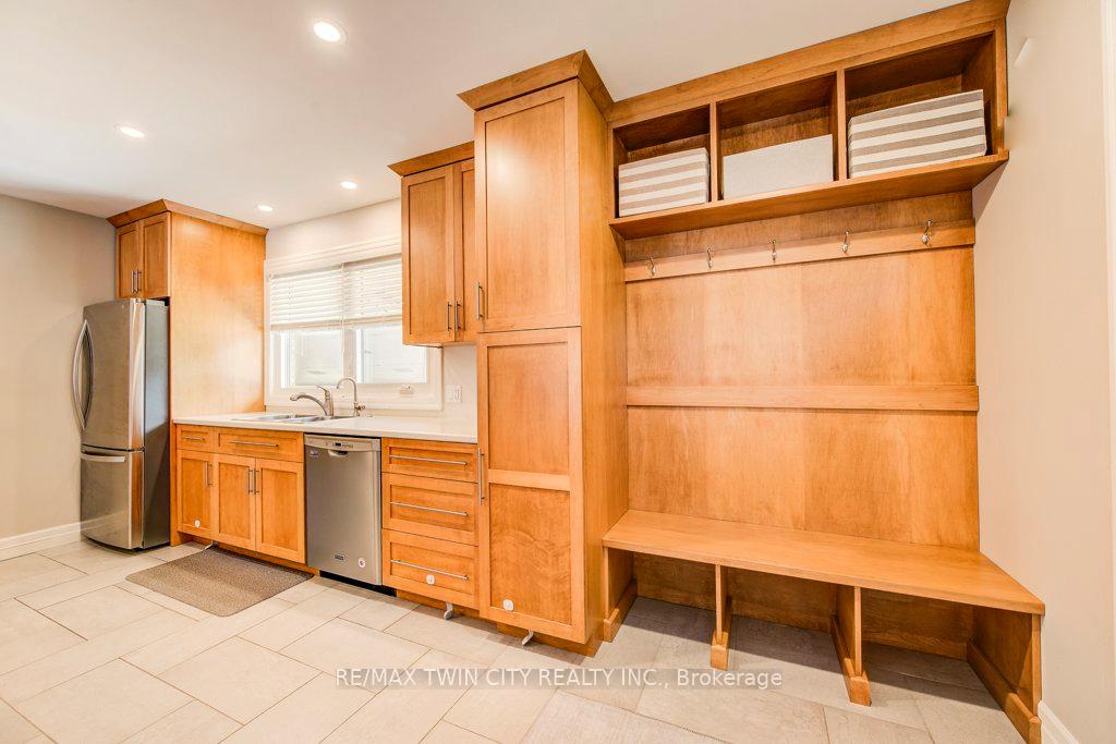 Photo 8 of 21 Ruskview Road, Kitchener — HOMEH