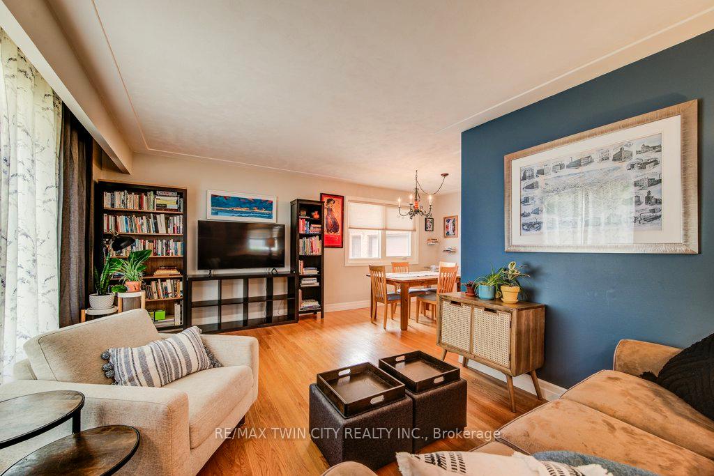 Photo 9 of 21 Ruskview Road, Kitchener — HOMEH
