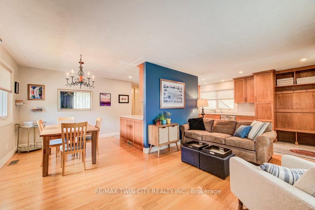 Photo 11 of 21 Ruskview Road, Kitchener — HOMEH