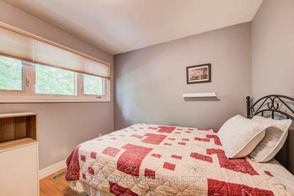 Photo 25 of 21 Ruskview Road, Kitchener — HOMEH