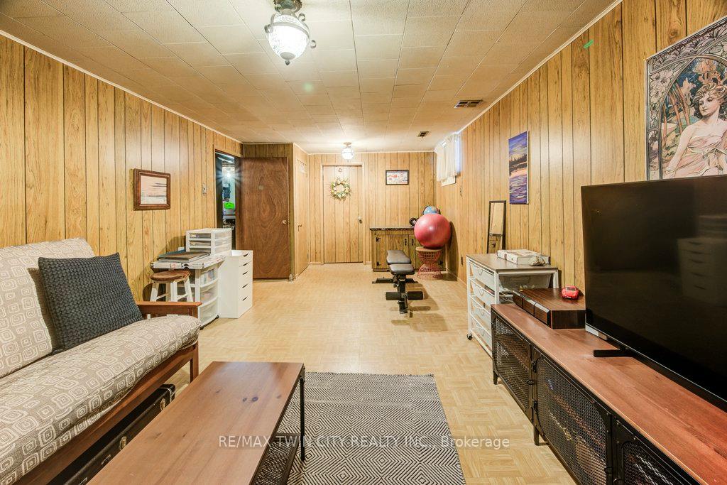Photo 32 of 21 Ruskview Road, Kitchener — HOMEH
