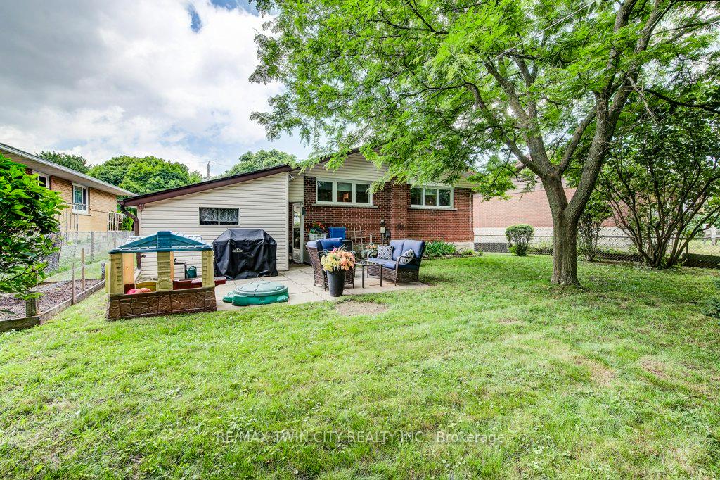 Photo 38 of 21 Ruskview Road, Kitchener — HOMEH