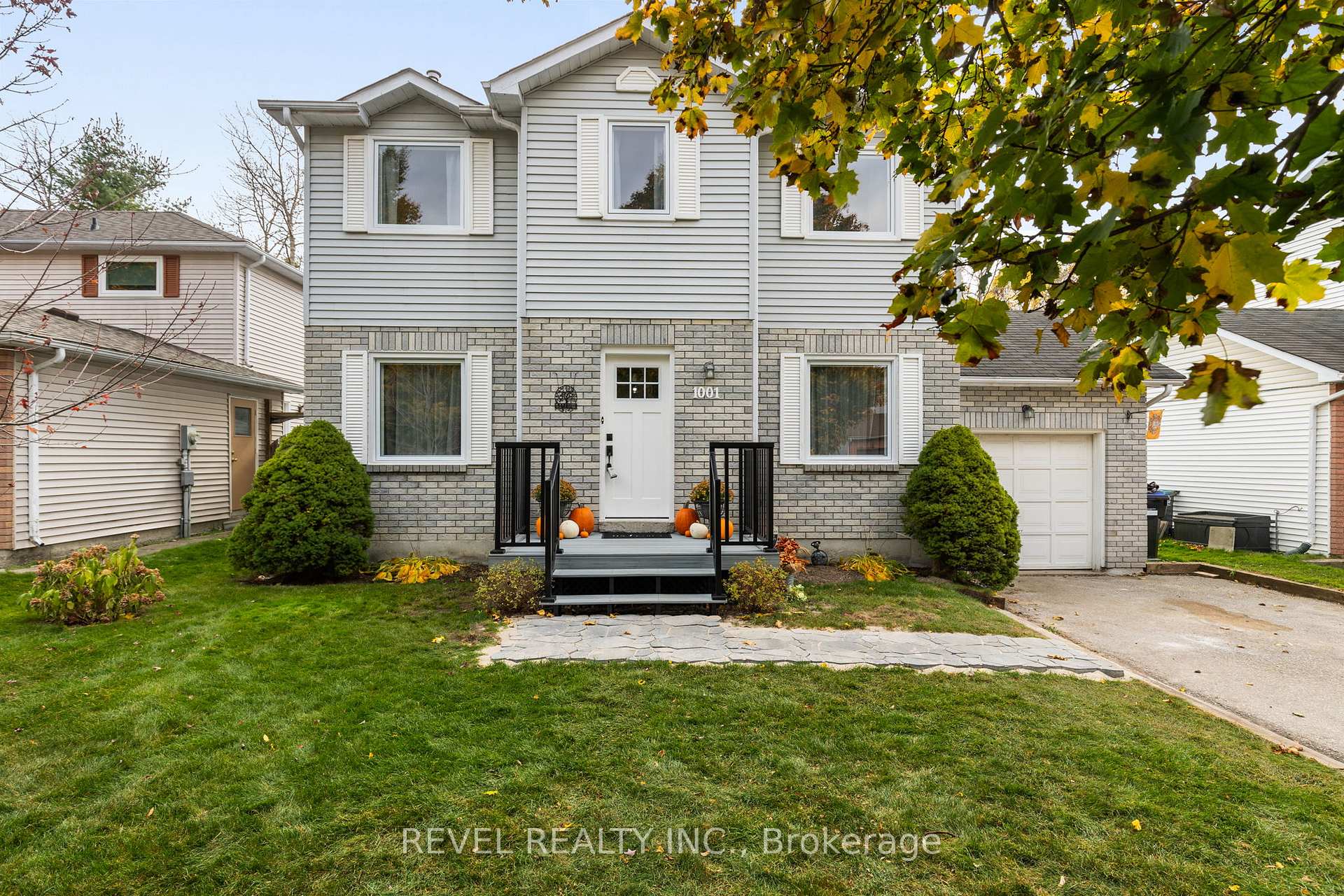 Photo 2 of 1001 Vance Crescent, Innisfil, Alcona — HOMEH