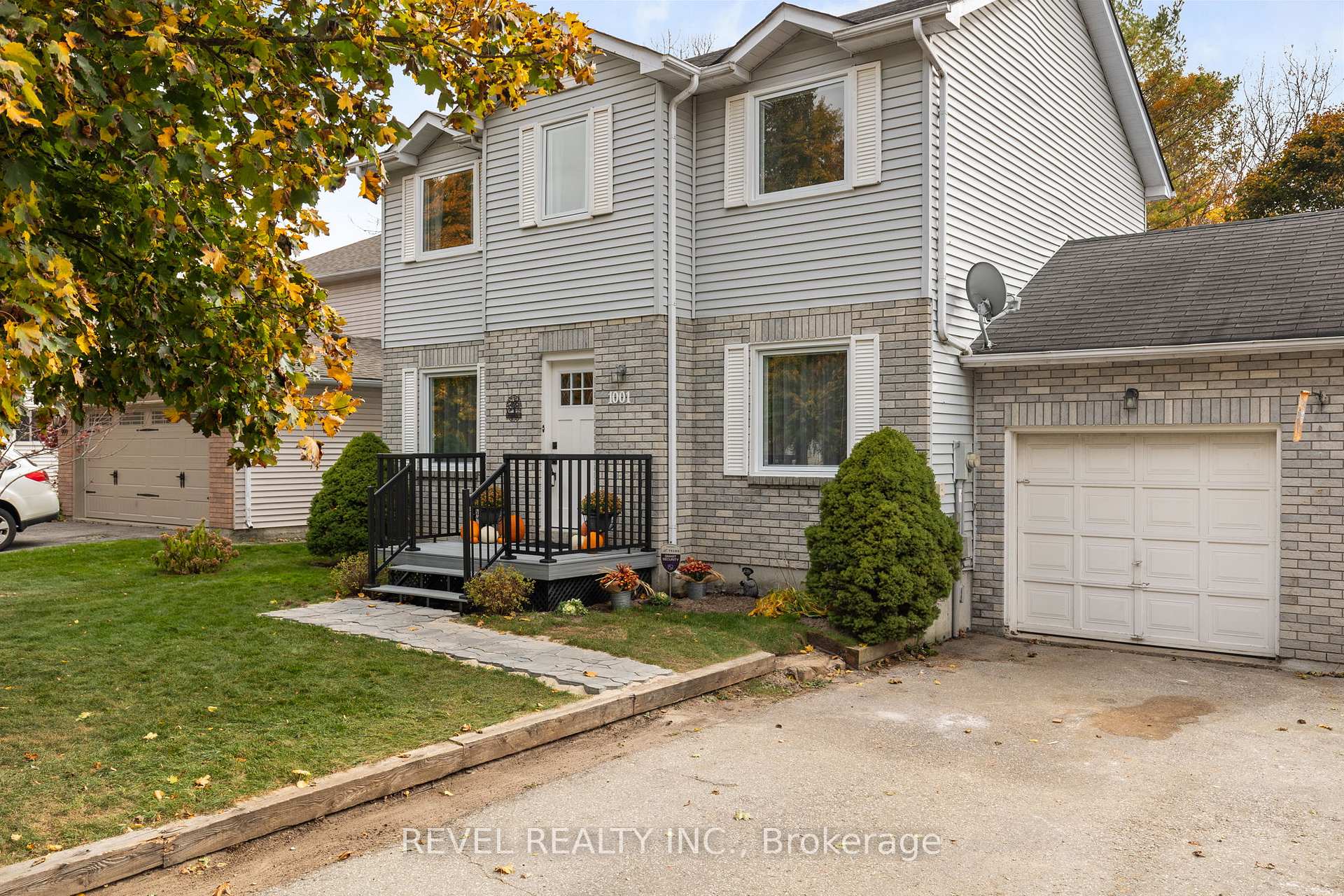 Photo 3 of 1001 Vance Crescent, Innisfil, Alcona — HOMEH