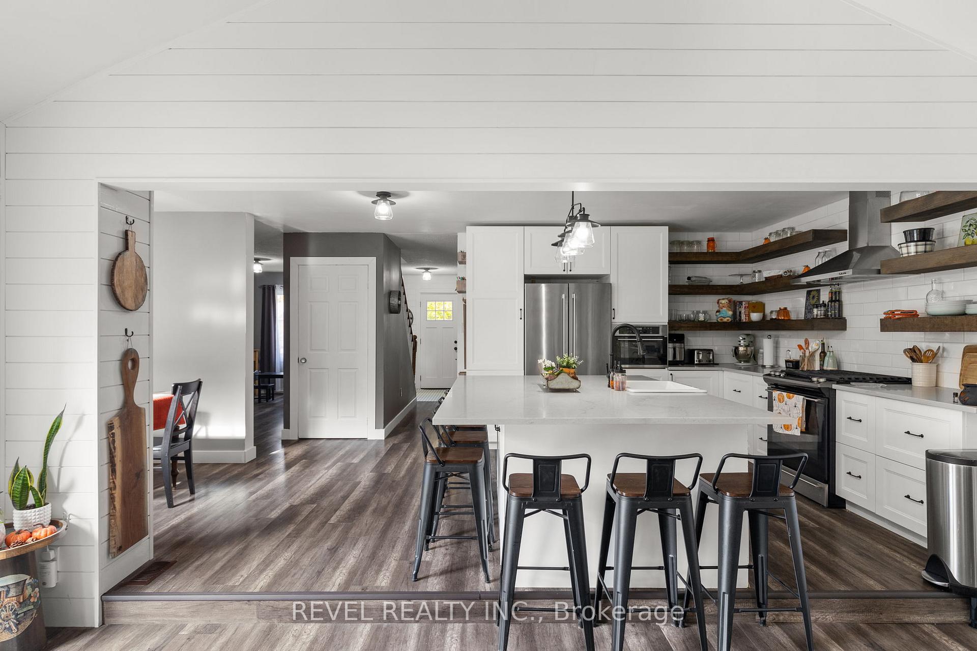 Photo 14 of 1001 Vance Crescent, Innisfil, Alcona — HOMEH