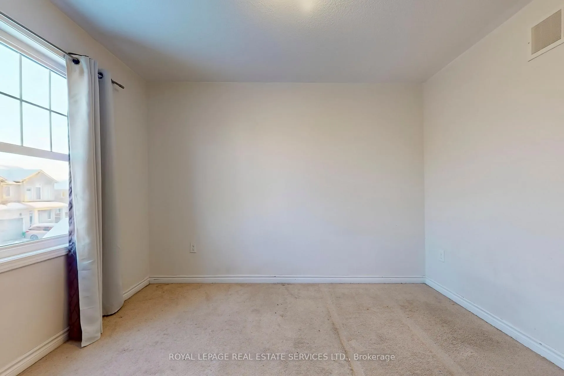 Photo 15 of 389 Gosford Crescent, Milton, Willmott — HOMEH