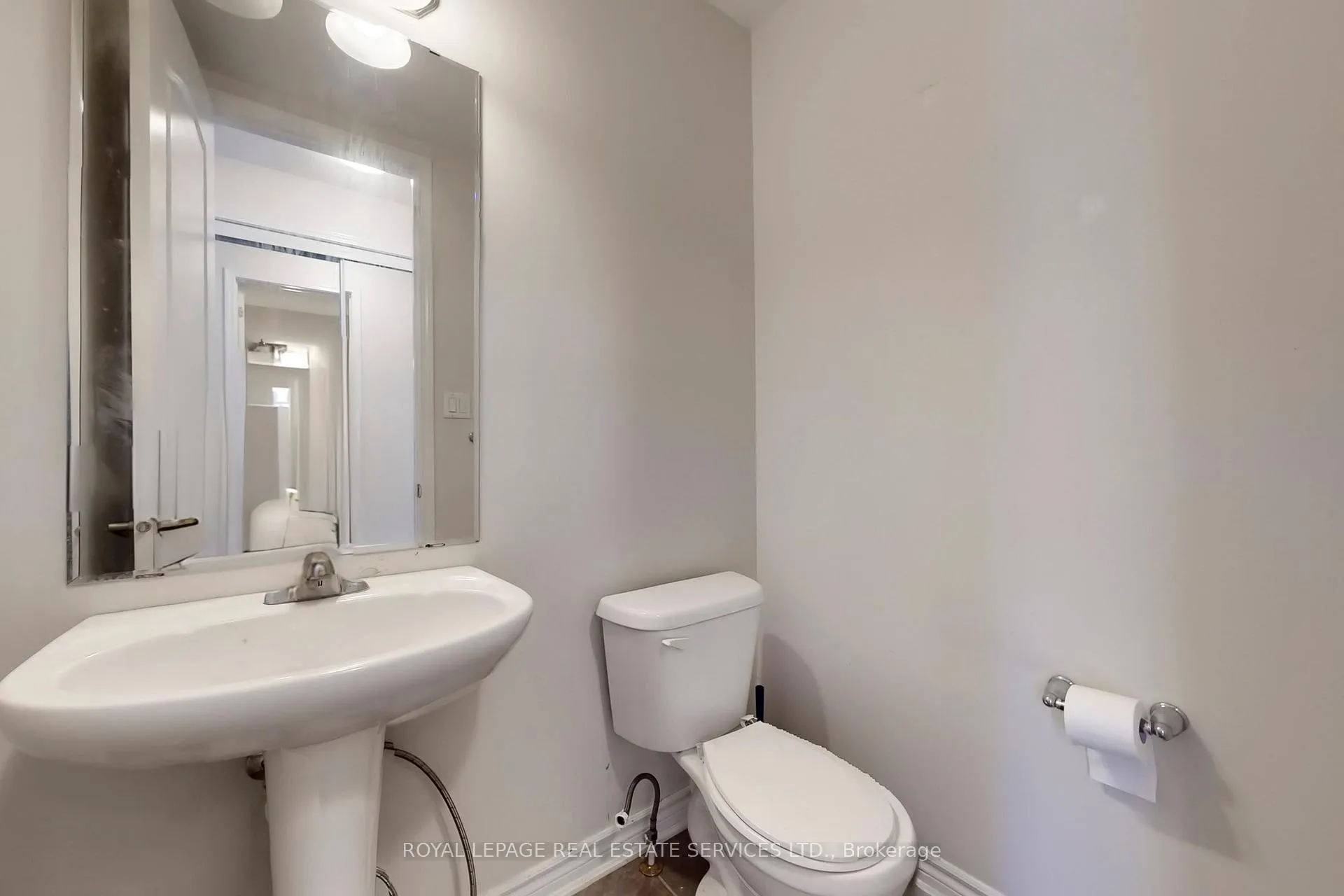 Photo 16 of 389 Gosford Crescent, Milton, Willmott — HOMEH