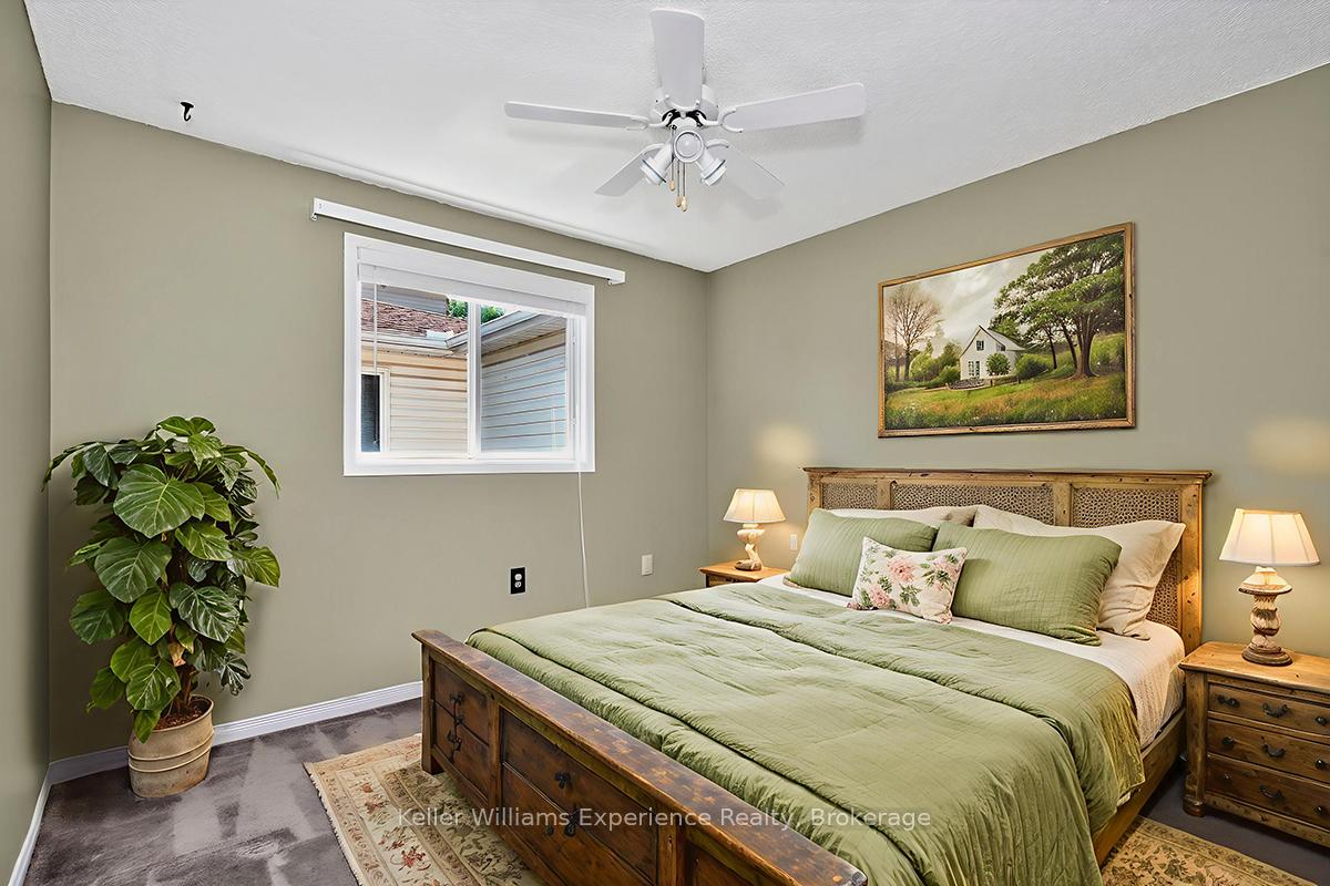 Photo 16 of 369 Park Avenue, Midland — HOMEH