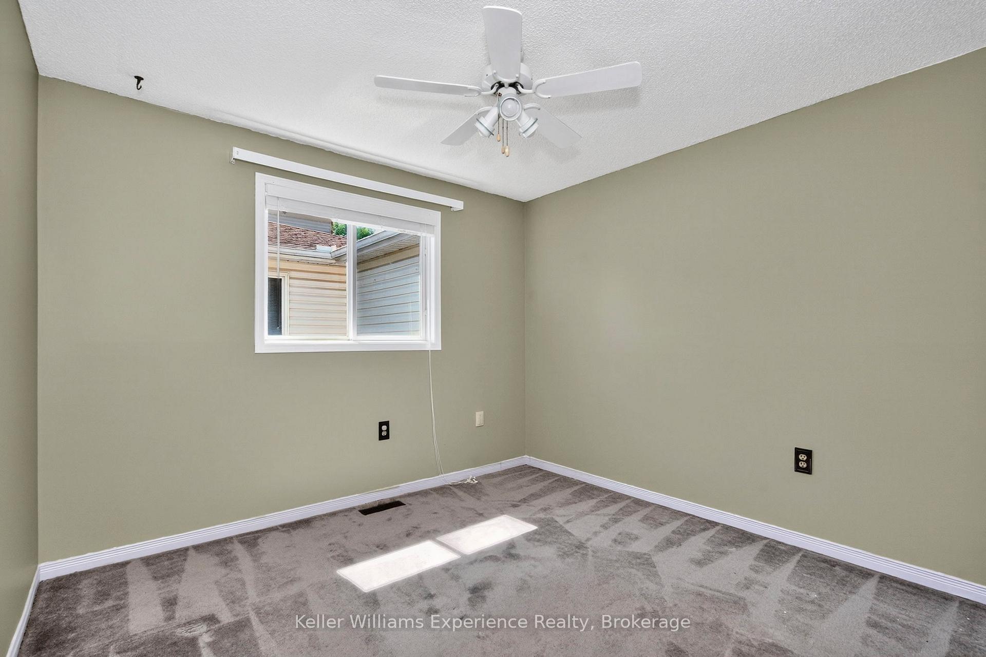 Photo 17 of 369 Park Avenue, Midland — HOMEH