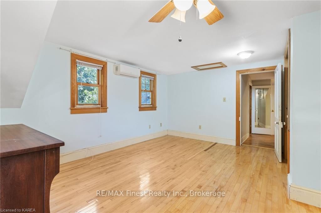 Photo 20 of 4639 Bath Road, Loyalist, Amherstview — HOMEH