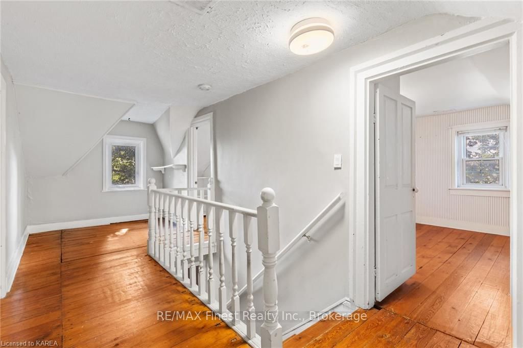 Photo 22 of 4639 Bath Road, Loyalist, Amherstview — HOMEH