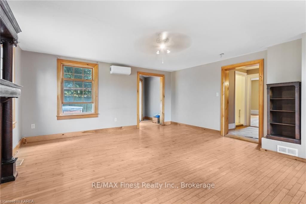 Photo 16 of 4639 Bath Road, Loyalist, Amherstview — HOMEH