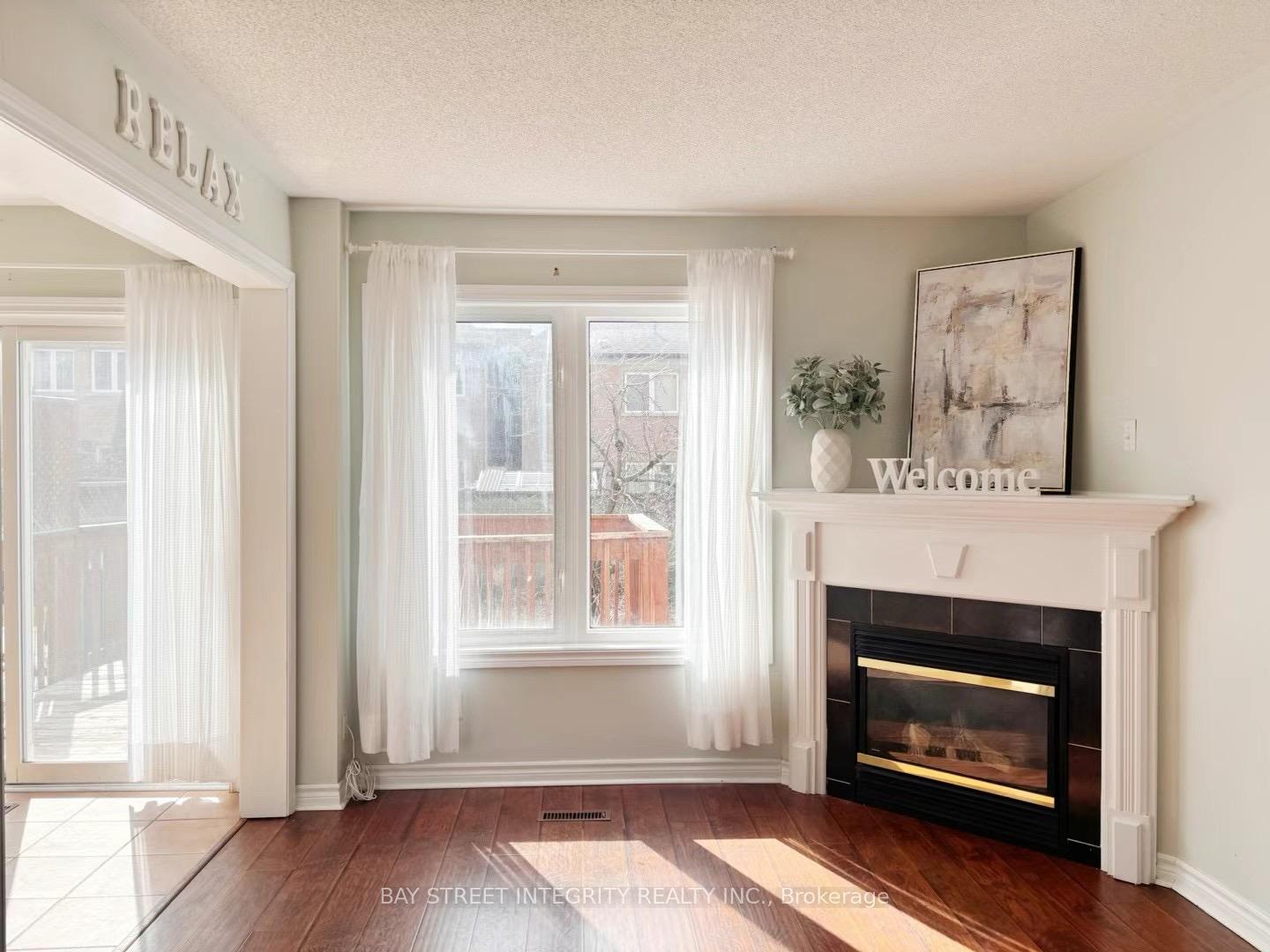 Photo 2 of 59 Elmrill Road, Markham, Berczy — HOMEH