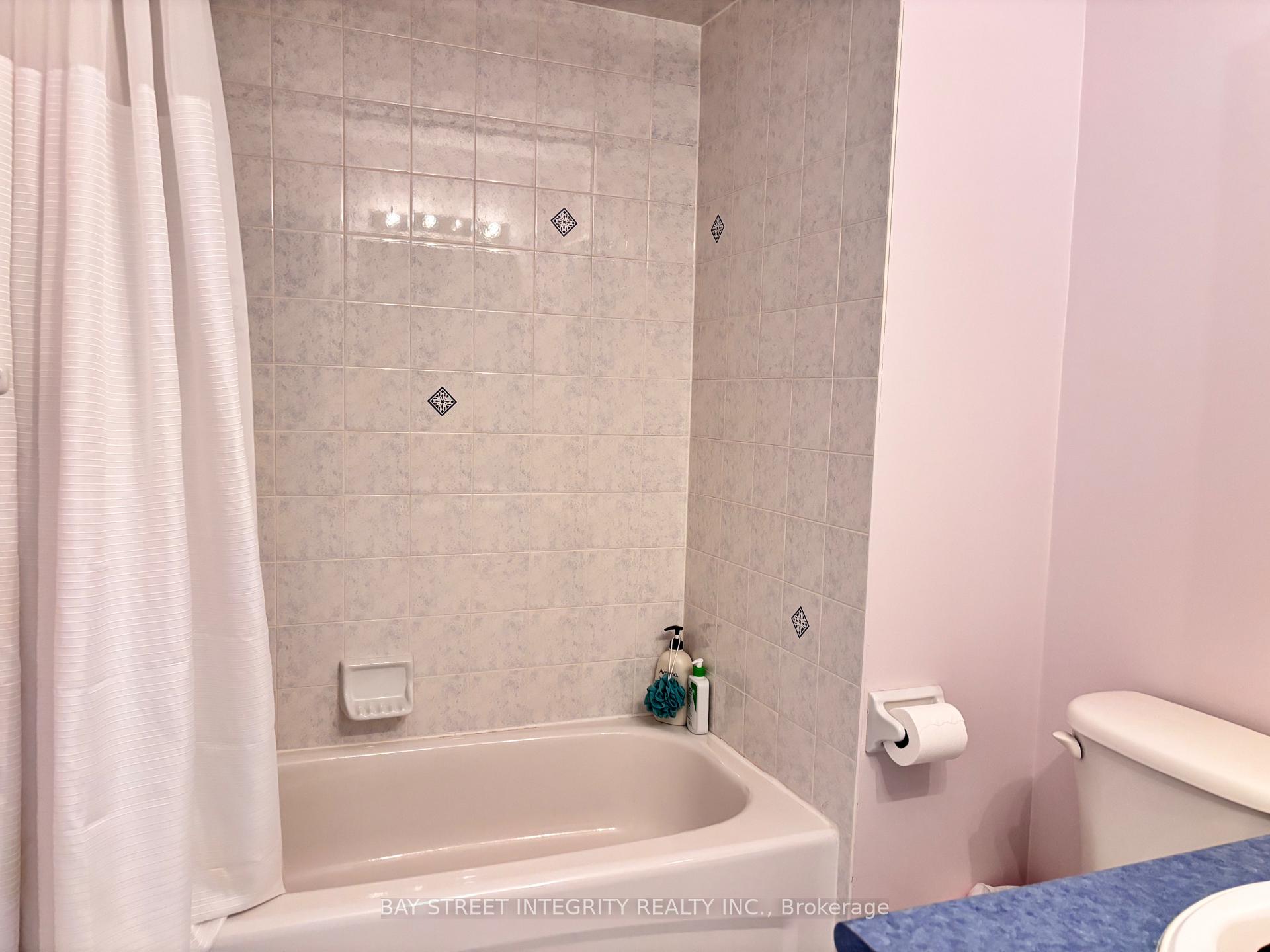 Photo 15 of 59 Elmrill Road, Markham, Berczy — HOMEH
