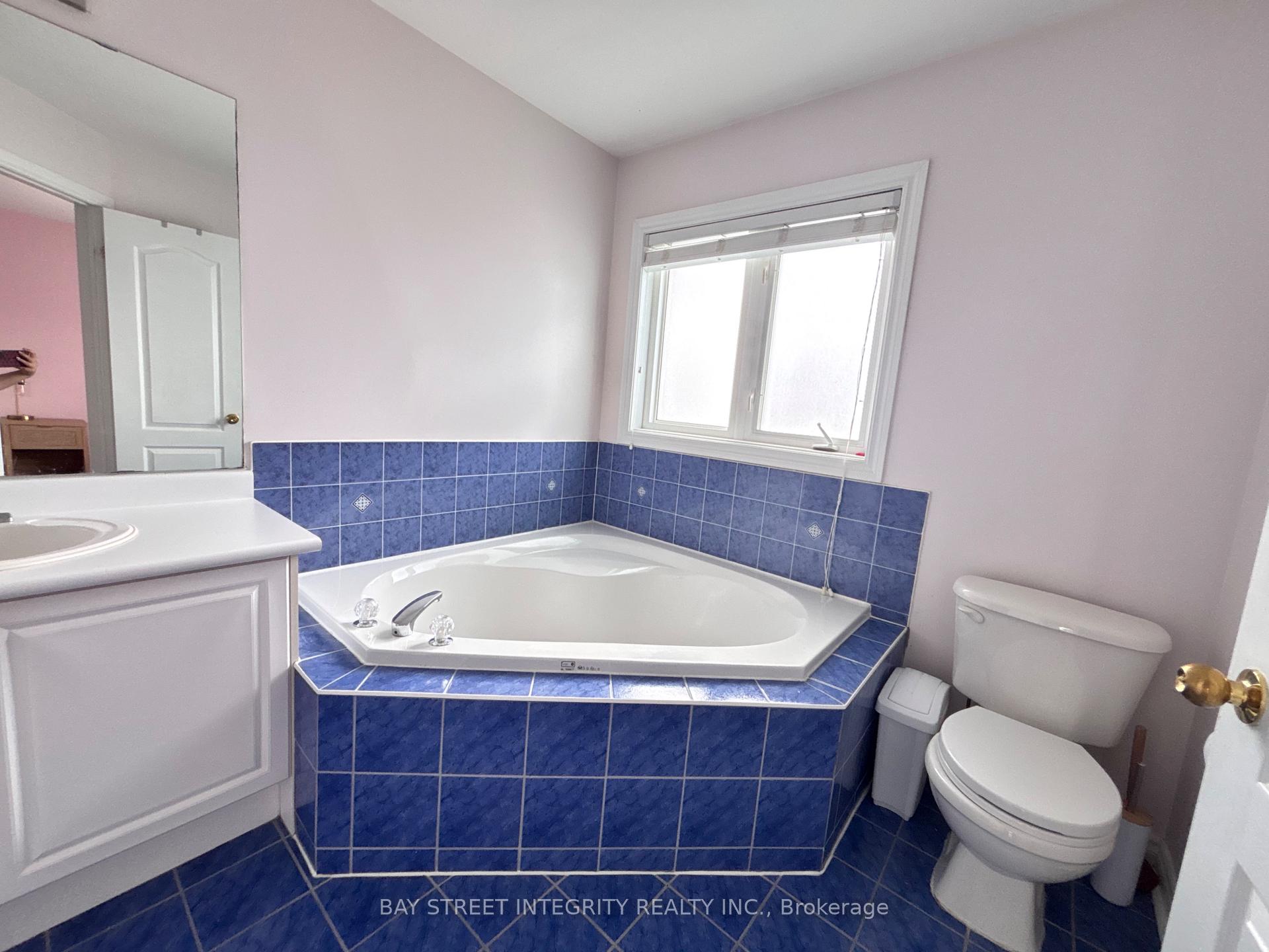 Photo 17 of 59 Elmrill Road, Markham, Berczy — HOMEH