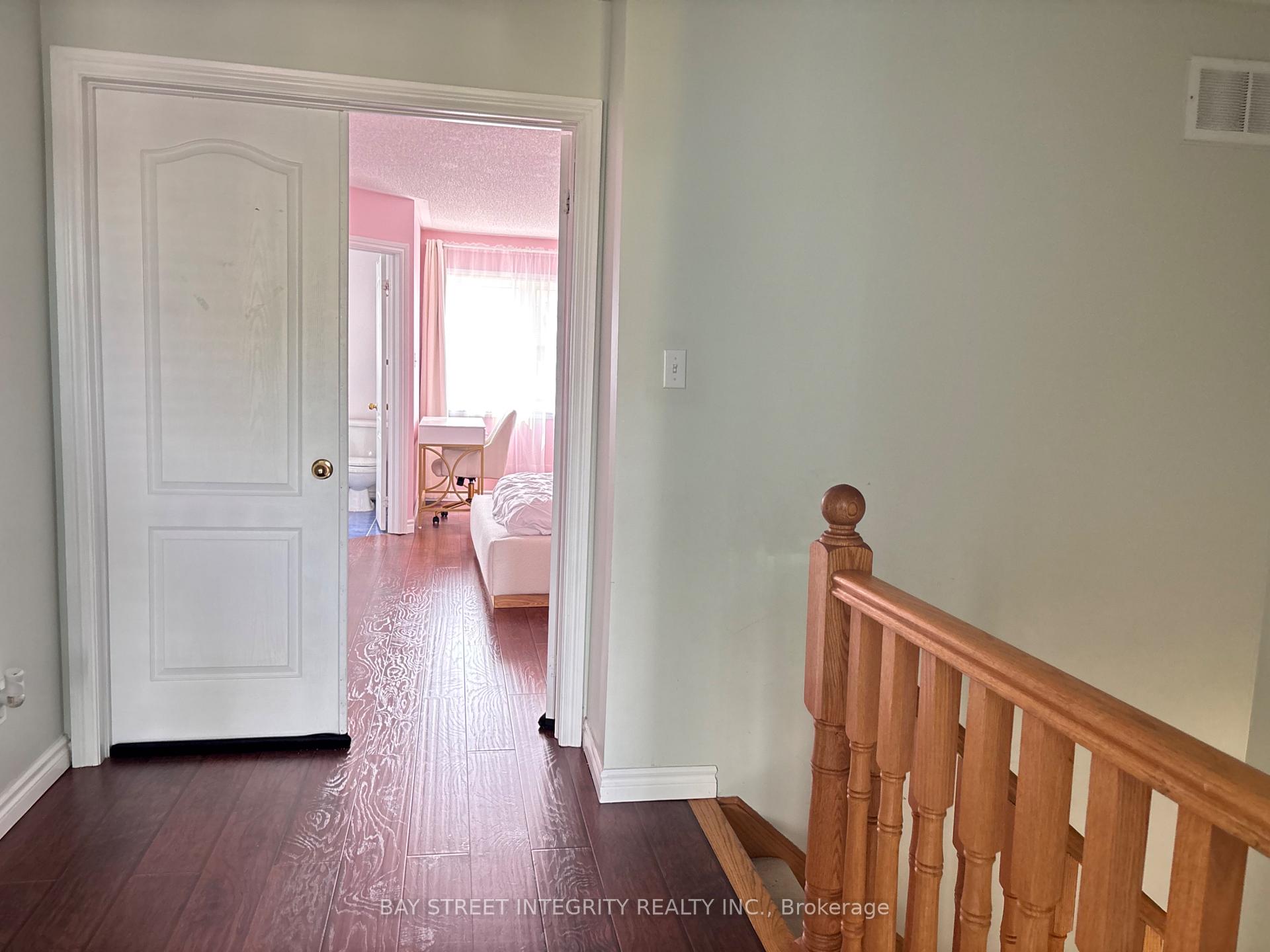 Photo 23 of 59 Elmrill Road, Markham, Berczy — HOMEH