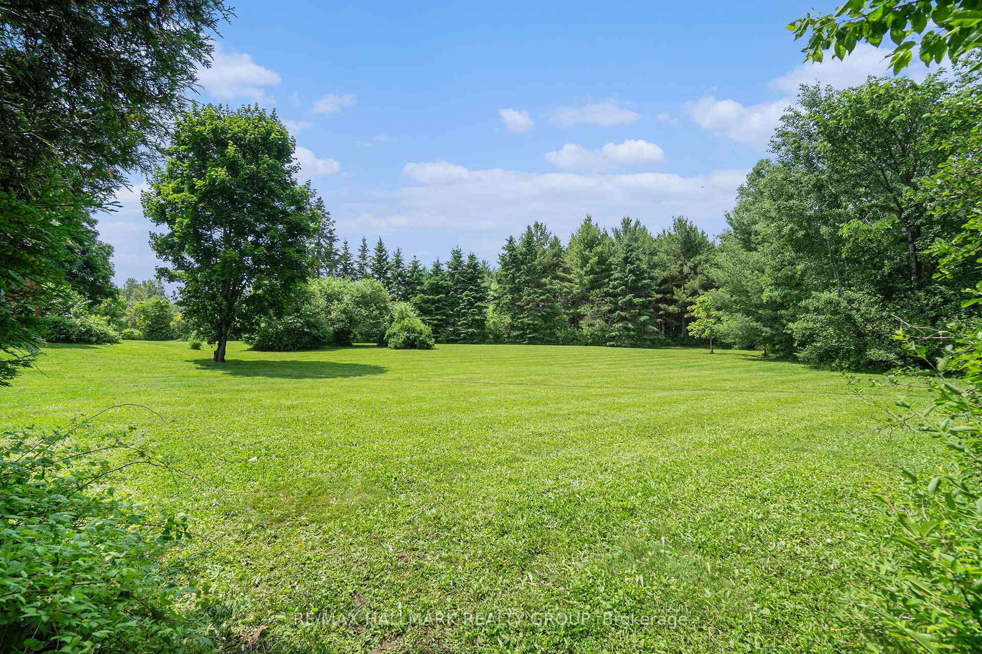 Photo 8 of 34 Grierson Lane, Ottawa, Kanata - Kanata (North West) — HOMEH