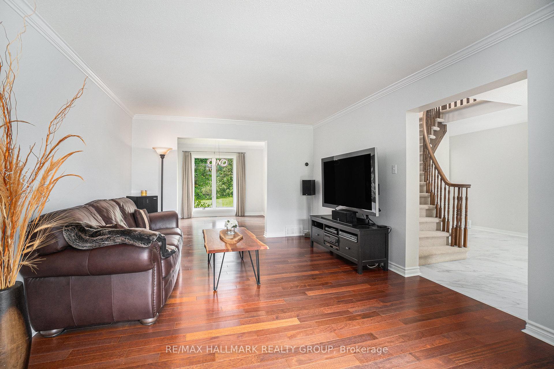Photo 17 of 34 Grierson Lane, Ottawa, Kanata - Kanata (North West) — HOMEH