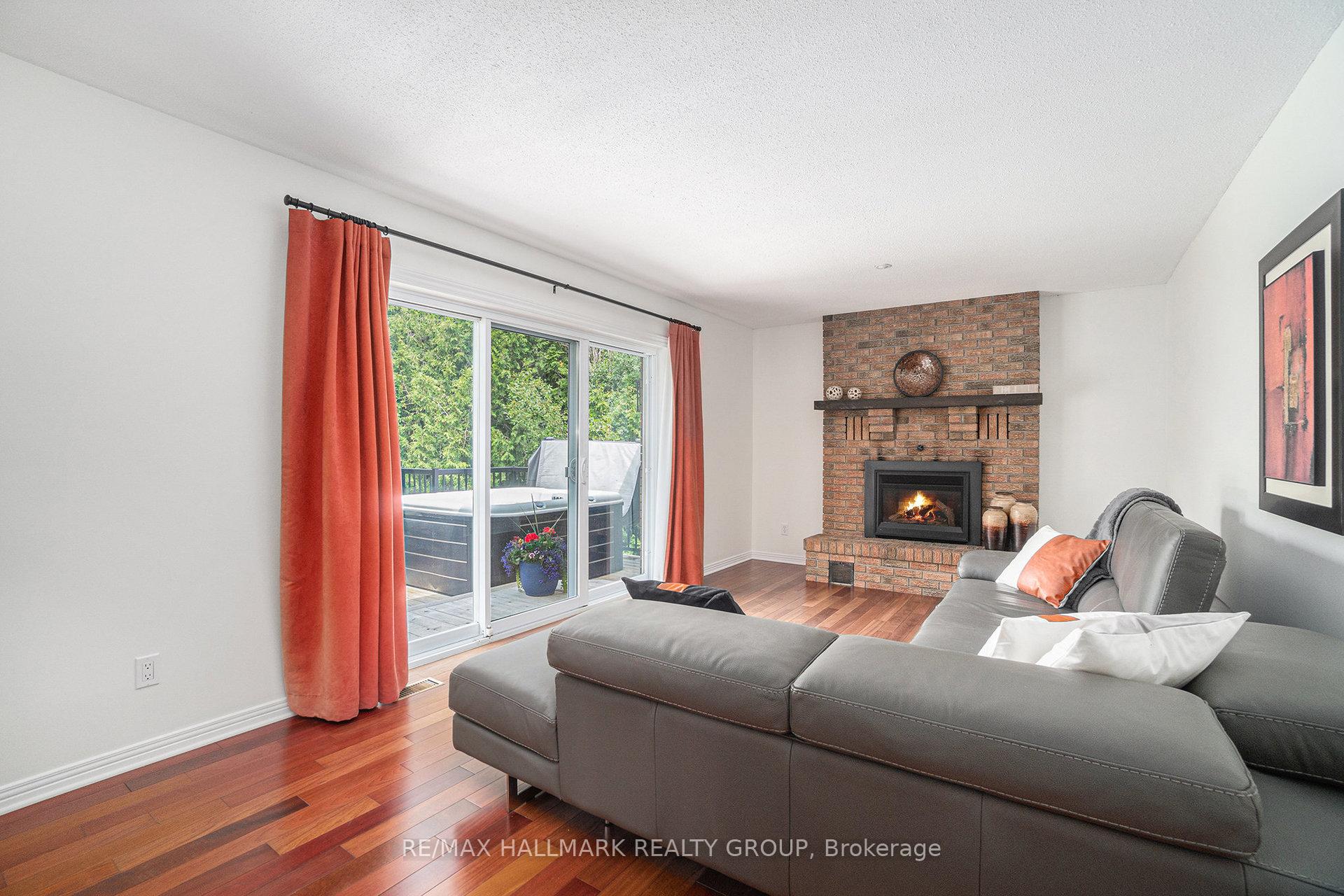 Photo 22 of 34 Grierson Lane, Ottawa, Kanata - Kanata (North West) — HOMEH