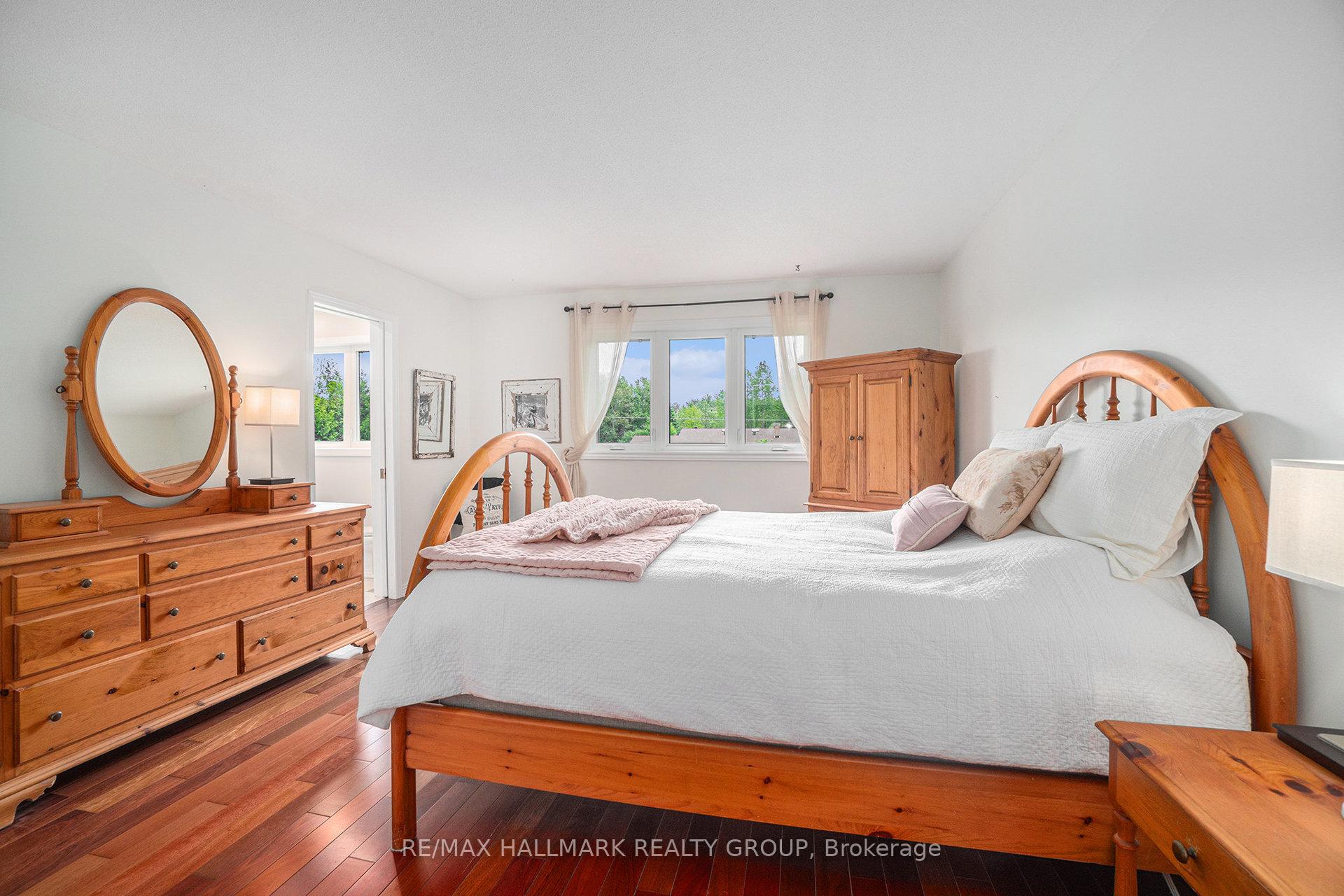 Photo 29 of 34 Grierson Lane, Ottawa, Kanata - Kanata (North West) — HOMEH