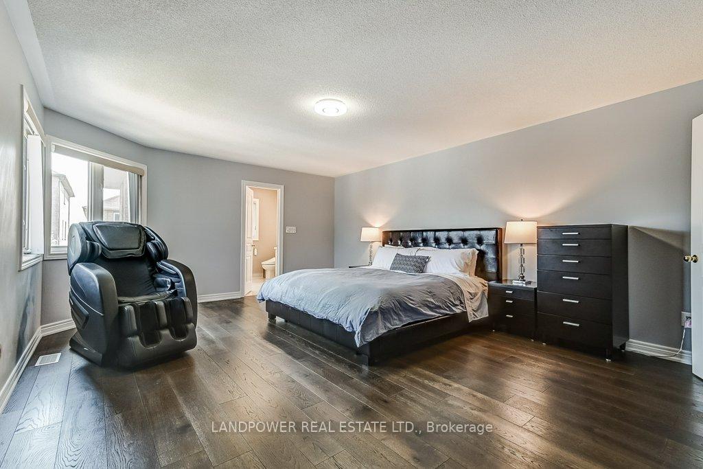 Photo 16 of 35 Limestone Street, Markham, Cornell — HOMEH