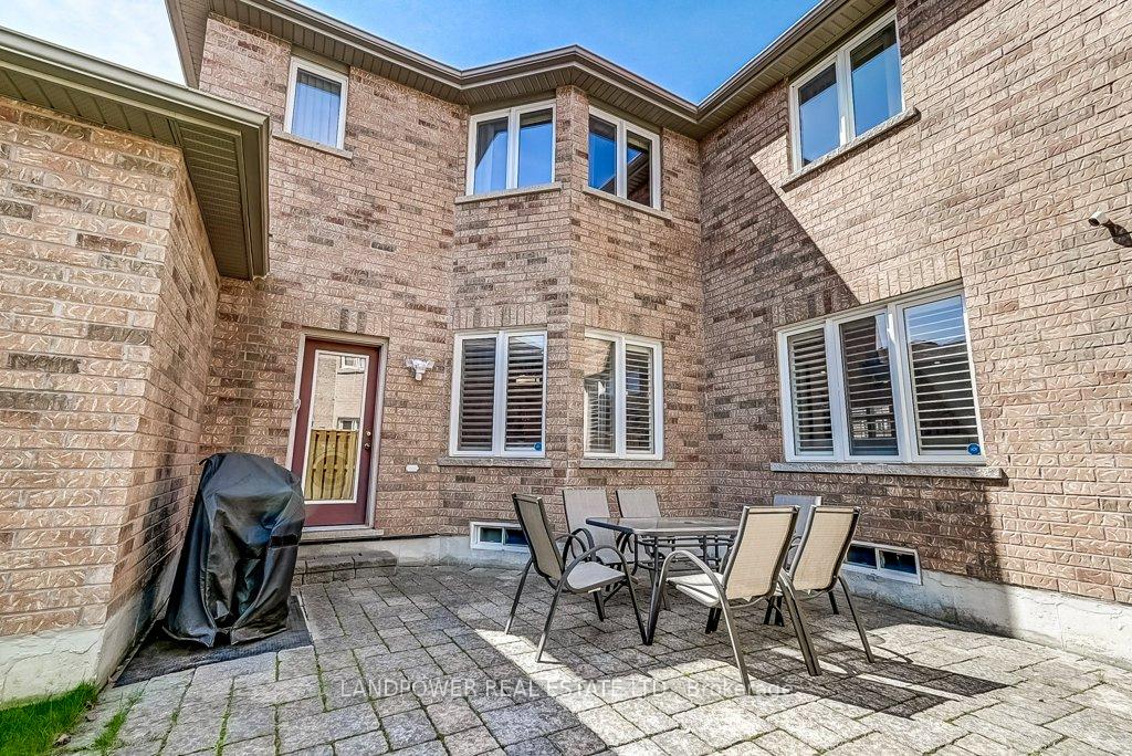 Photo 26 of 35 Limestone Street, Markham, Cornell — HOMEH